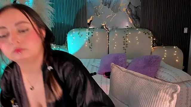 SarahCastro1_ Adlı Modelin Canlı XXX Sohbeti