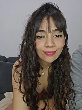 دردشة LeoyNicky98 الجنسية المباشرة