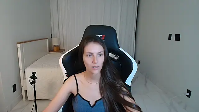 upssnowy's Live XXX Chat