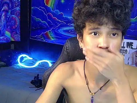 hugekenbigcock's Live XXX Chat
