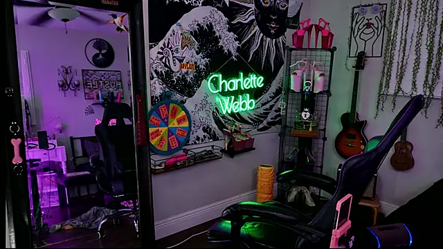 CharletteWebbn Live XXX chat