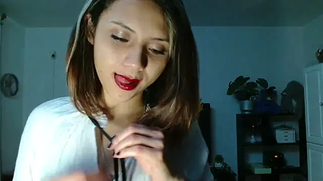 Dama_Scarlata18 Adlı Modelin Canlı XXX Sohbeti