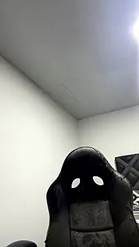 Chatroom XXX en direct de Rick_Adams
