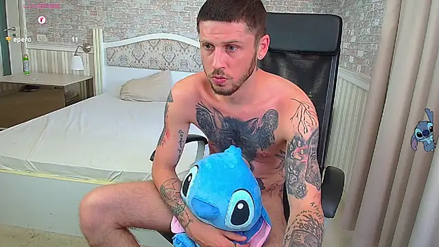 JonahShaw Adlı Modelin Canlı XXX Sohbeti