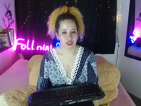 temptation-x's Live XXX Chat