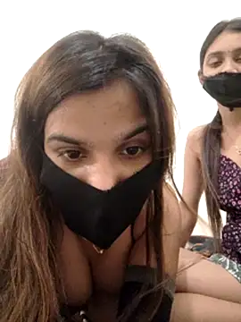 pooja_riya Adlı Modelin Canlı XXX Sohbeti
