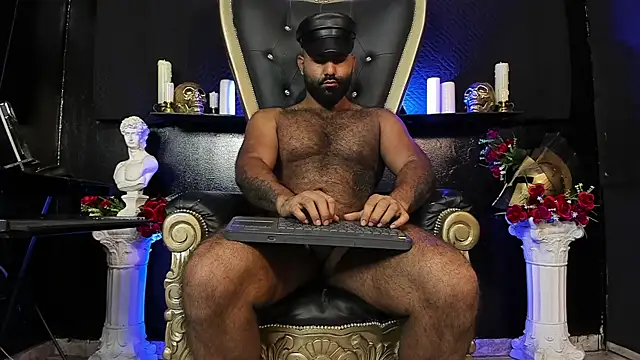 BeardAndrew's Live XXX Chat