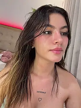 צ'אט XXX בשידור חי של Your_Honeey