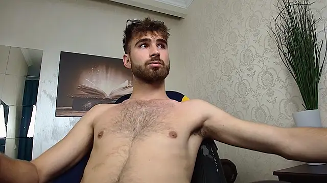 KyloEast Chat XXX in diretta