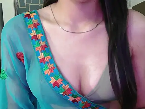 Simreet_22 Chat XXX in diretta
