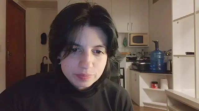 Chat +18 de kyslrana ao vivo