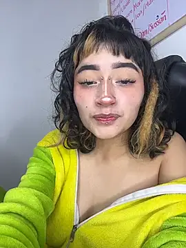 baby_akuma Chat XXX in diretta