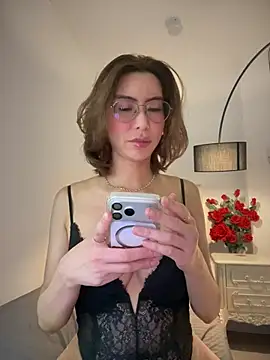 Ivysnow XXX чат на живо