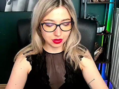 loveHeidi Live XXX-Chat