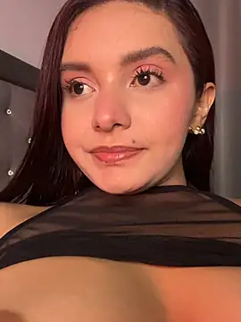 Melanyprada's Live XXX Chat