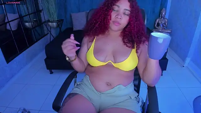 Chat XXX en directo de AngelaCoffee