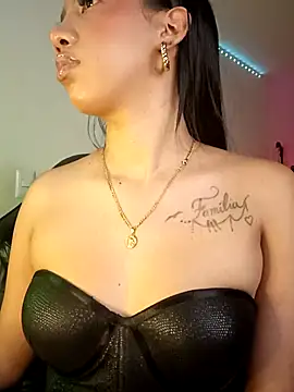 SallyWhitee Chat XXX live