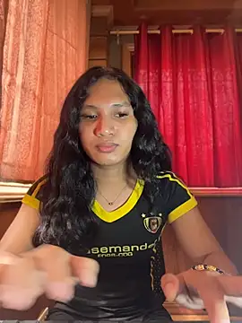 Czat XXX na żywo – slutty_aki