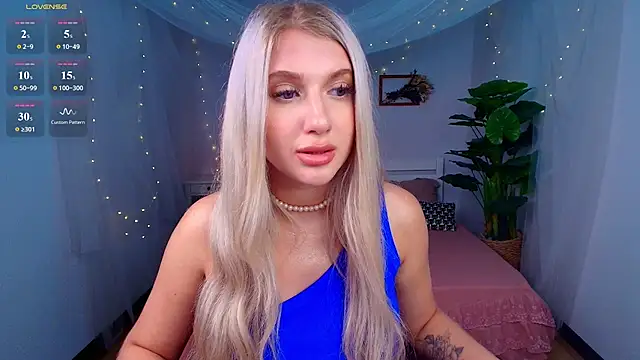 Evacadooo's Live XXX Chat