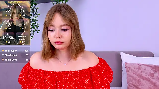 ElaraVance's Live XXX Chat