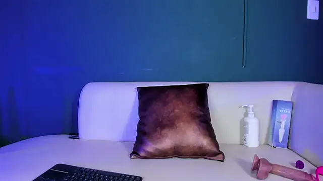 Zoe_444's Live XXX Chat