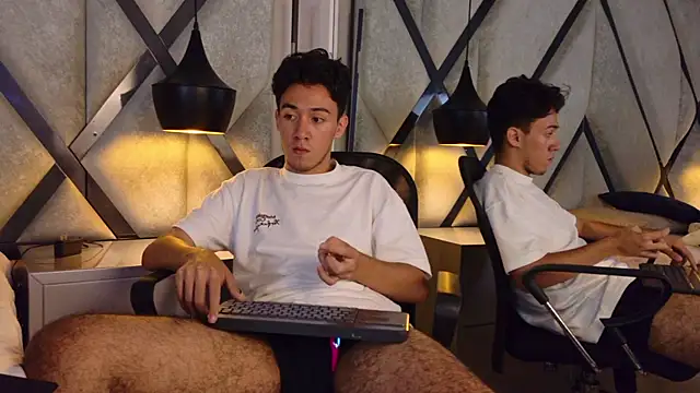 Онлайн чат XXX Austin_Reeds_