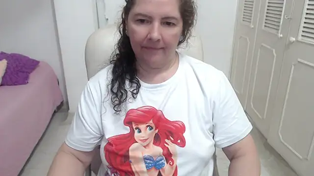 leonela_69's Live XXX Chat