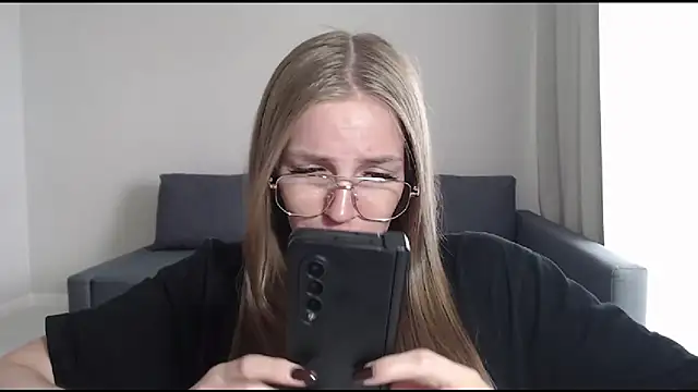 HitGyrl: απευθείας συνομιλία ΧΧΧ