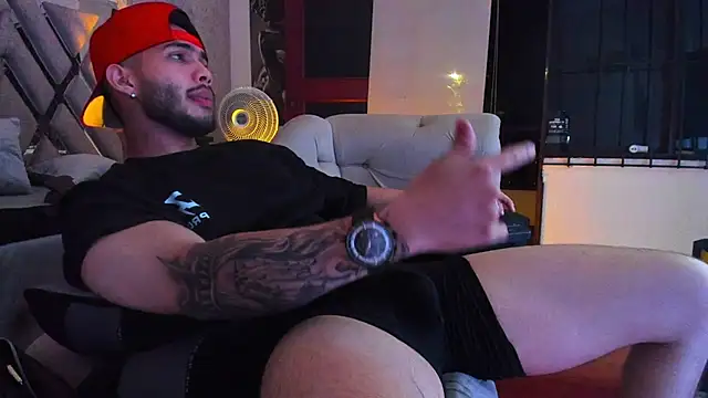 צ'אט XXX בשידור חי של Vincentblack