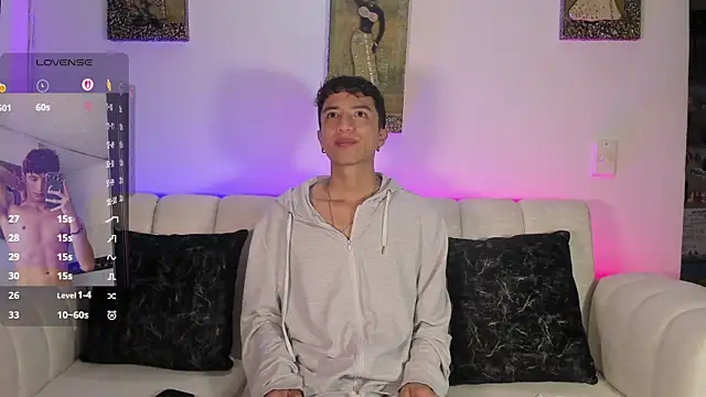 mhatias_ élő XXX-chatje