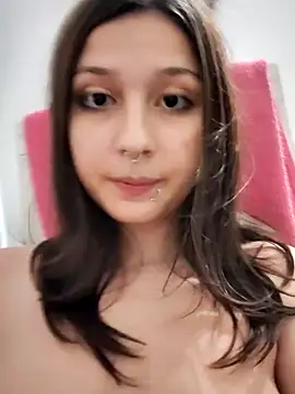 Show modela Maiden-Hot na web-kameri