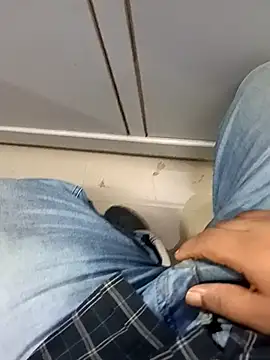 عرض كام Priyanshu025