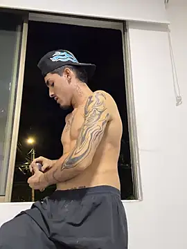 Chat XXX ao vivo de NikoStone_