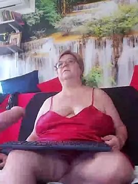 QueenPammy1 লাইভ XXX চ্যাট