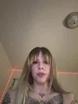 Chat +18 de BiancaValentina ao vivo