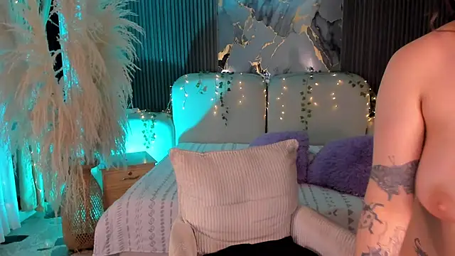 SarahCastro1_'s Live XXX Chat