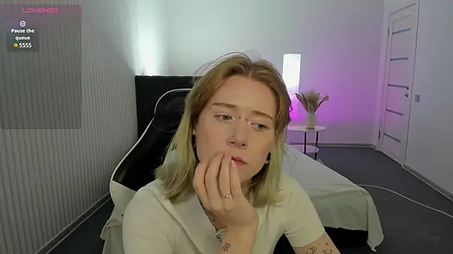 Elira_Vane – Naživo XXX chat