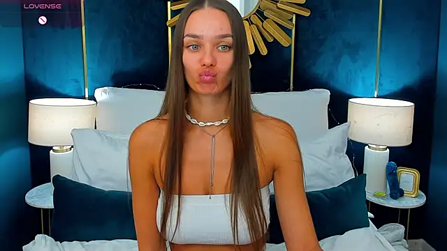 Chat +18 de AprilWong ao vivo