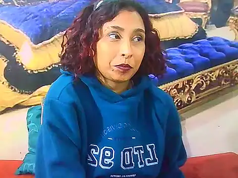 IndianSexyButt Live XXX-Chat