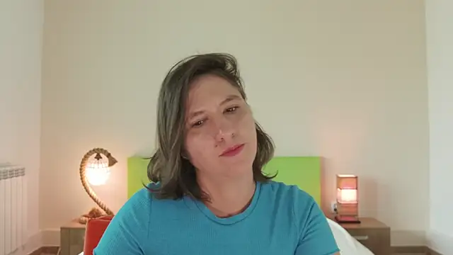 Intruderrorry Adlı Modelin Canlı XXX Sohbeti