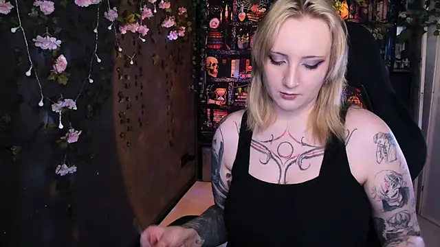 AsheLucker XXX чат на живо
