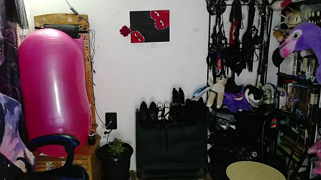 kureiji_hentaii's Live XXX Chat