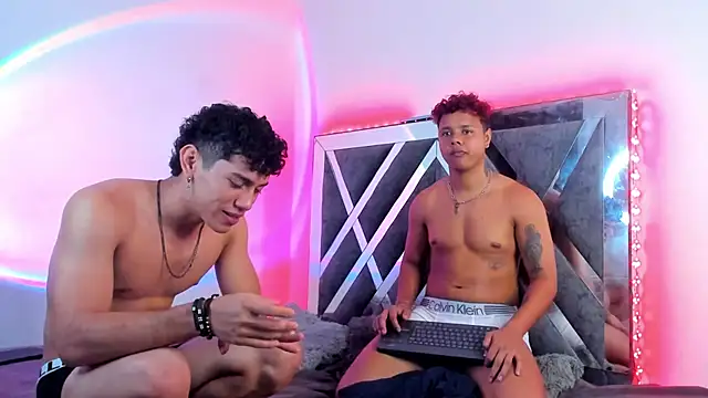 maelwuialli Chat XXX live