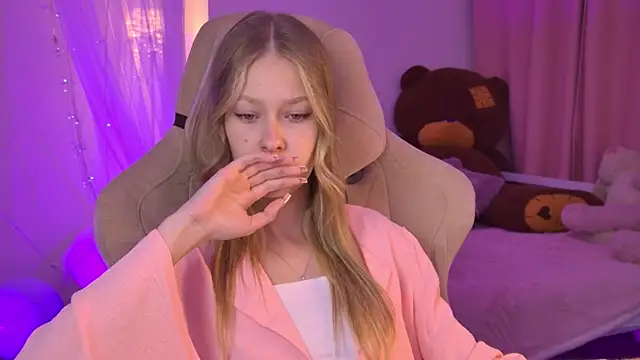 EveMundie élő XXX-chatje