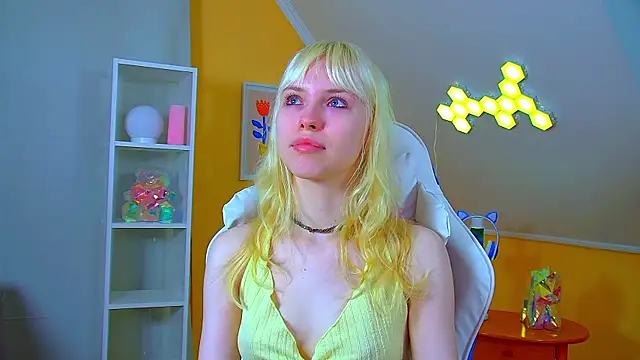 HannahHollis XXX чат на живо