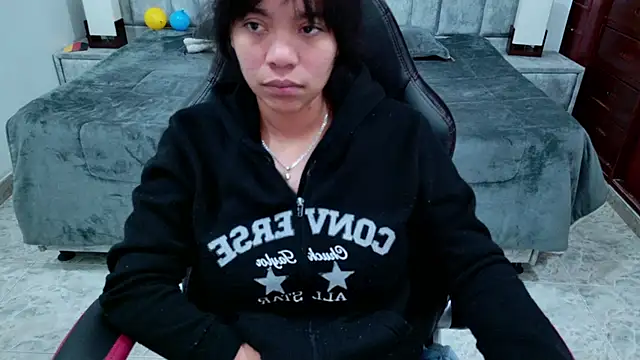 laureentt_ Chat XXX live