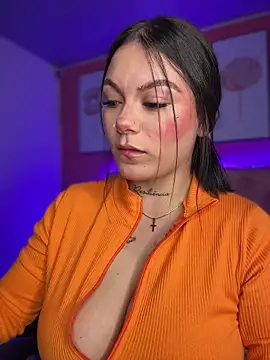 Megaan__More Chat XXX in diretta