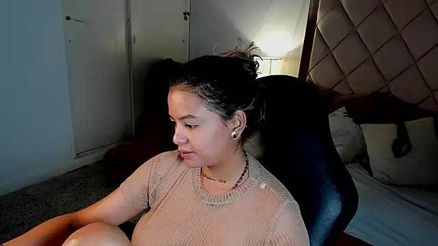 dulce_lyraa1 live XXX chat