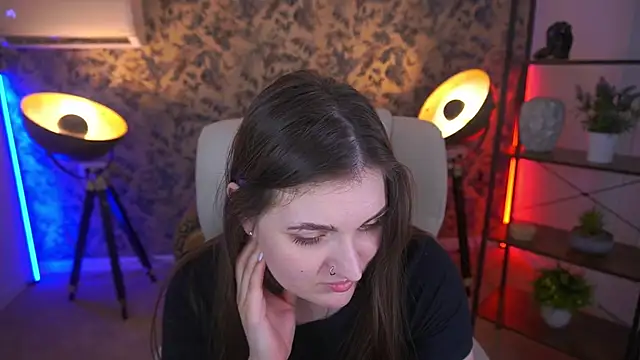 EmmyCharmm live XXX chat