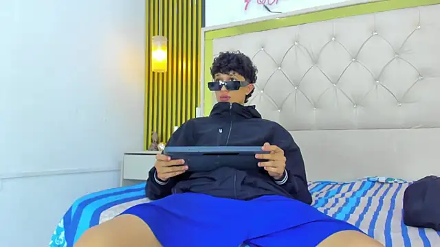 Chatroom XXX en direct de Jay_Secret1